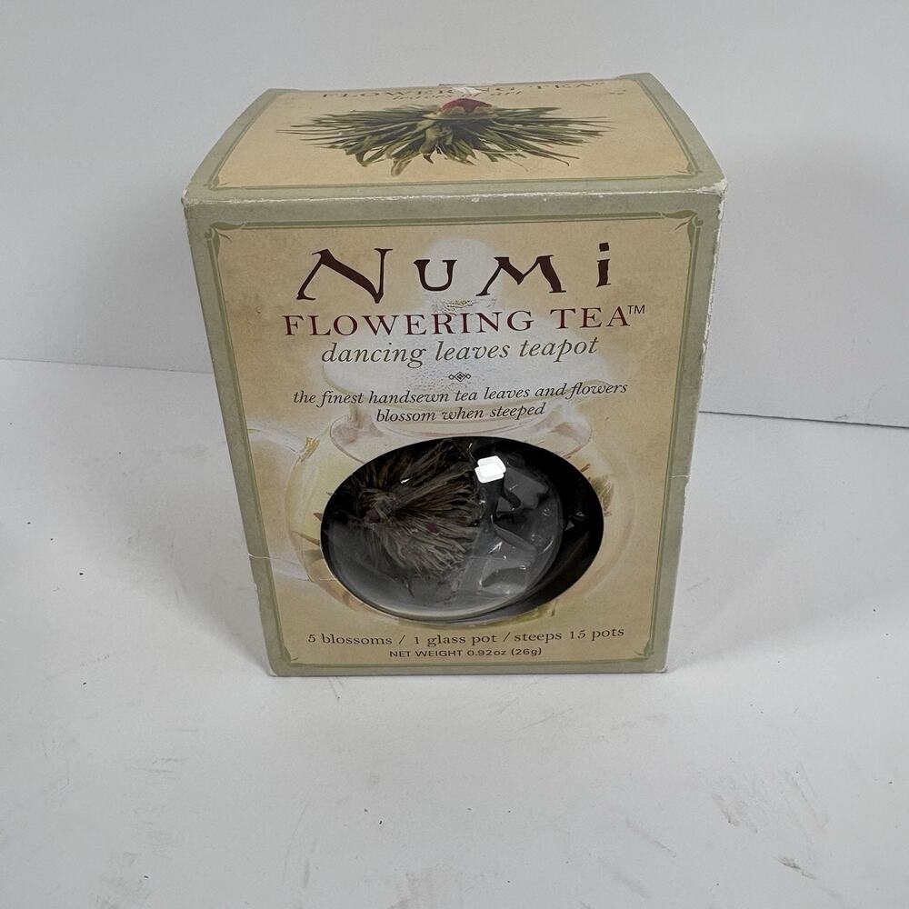 NUMI Flowering Tea Dancing Leaves Glass Teapot NIB Cottage Kitchen Fairy Blossom